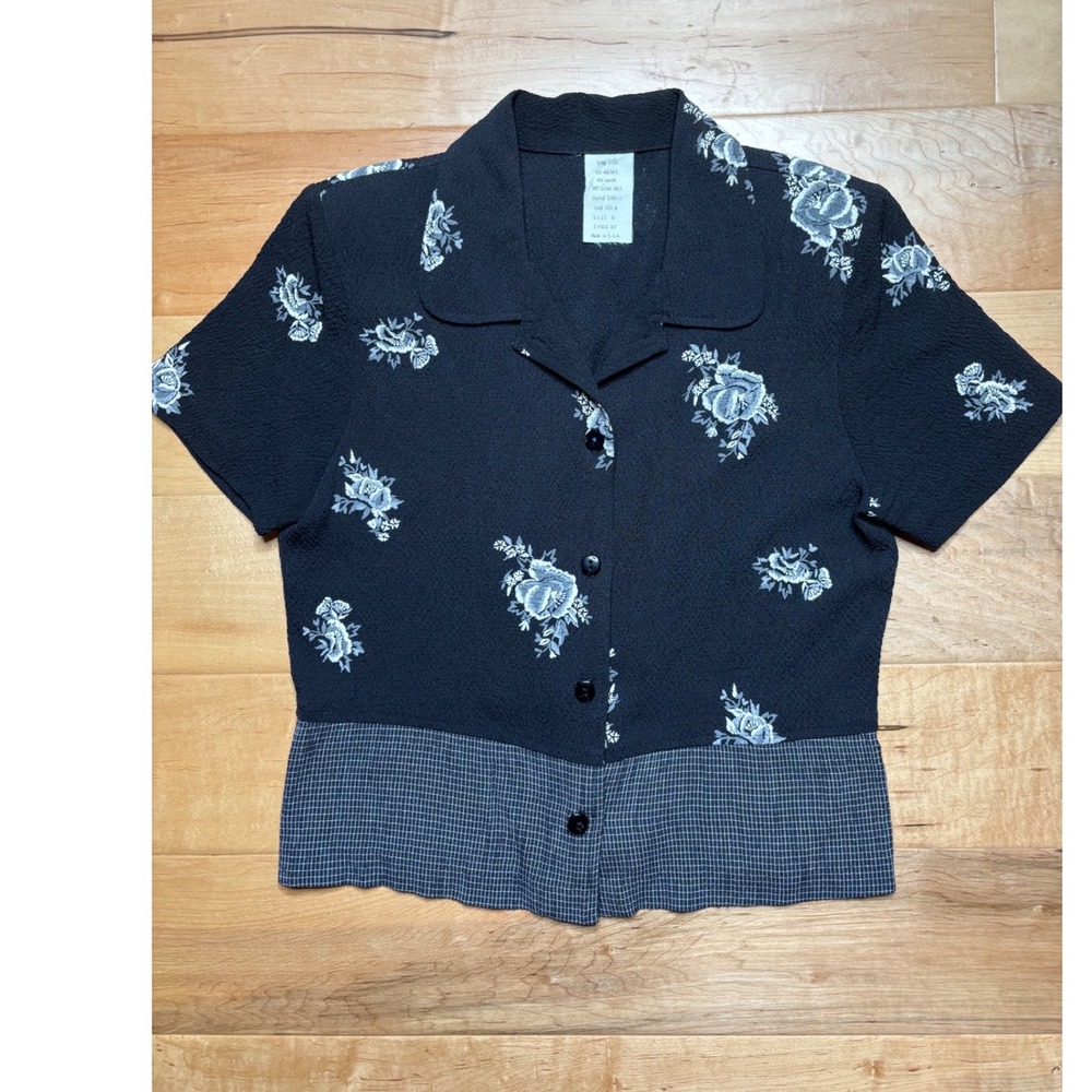 Vintage Button Front Top Womens Sz 6 Black Floral Grid Mixed Print Short Sleeve